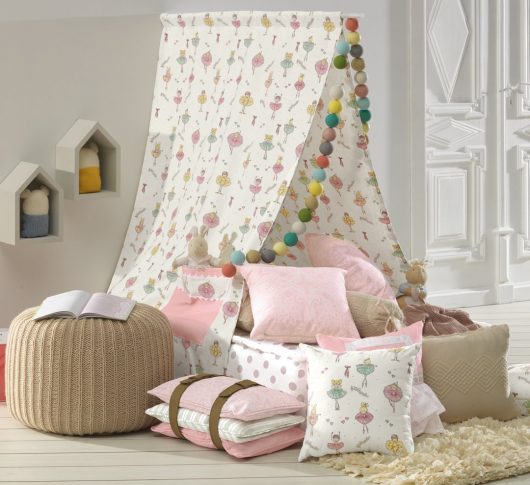 Tecido Infantil Branco Bailarinas - Imagem 2