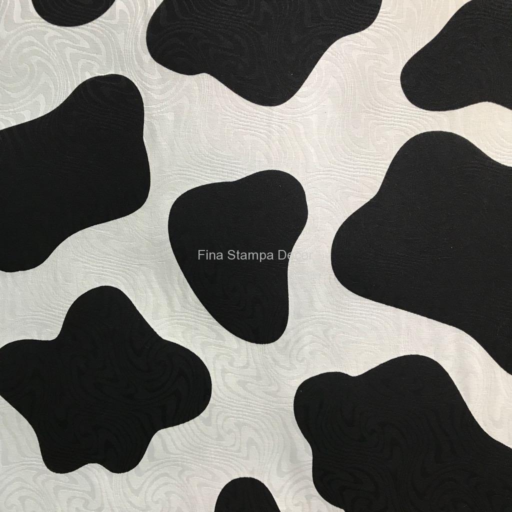 tecido estampa vaquinha preta