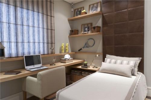 6-quarto-adolescente-cabeceira-couro-marrom-mesa-madeira